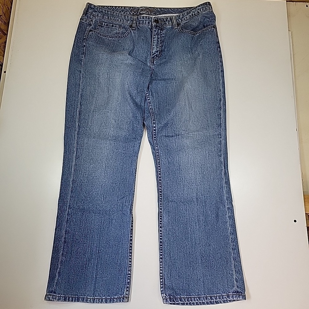 Tommy Hilfiger Women's‎ Size 16 S Straight Leg Medium Wash Blue